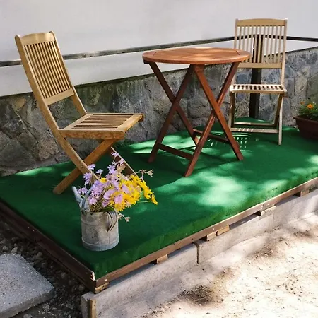 Holiday home Csendes Pihenes Az Erdo Mellett - Madarfuttyos Vendeghaz *