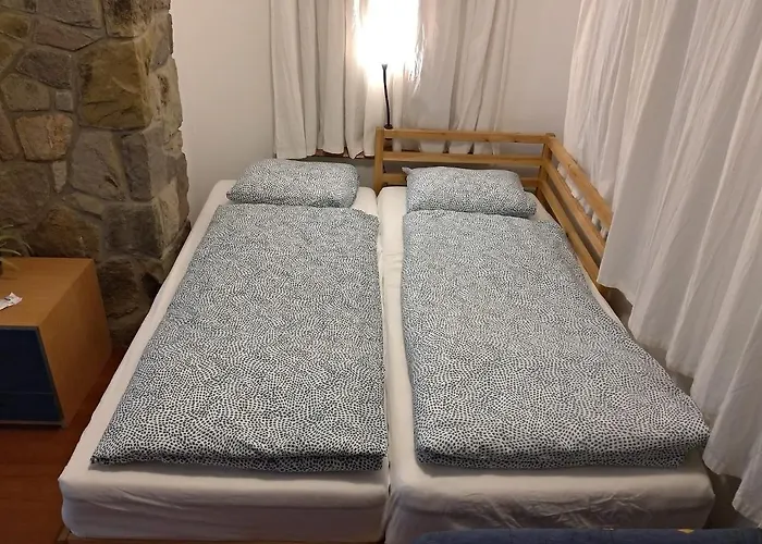 Holiday home Csendes Pihenes Az Erdo Mellett - Madarfuettyoes Vendeghaz