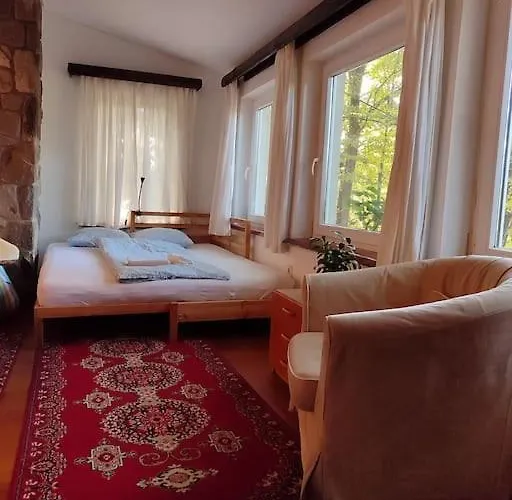 Holiday home Csendes Pihenes Az Erdo Mellett - Madarfuettyoes Vendeghaz *